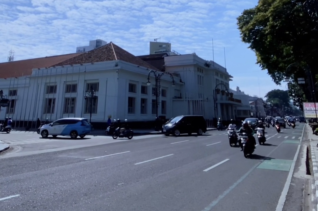Bandung Terasa Makin Gerah, Suhu Siang Capai 33°C, BMKG: Bukan Pancaroba