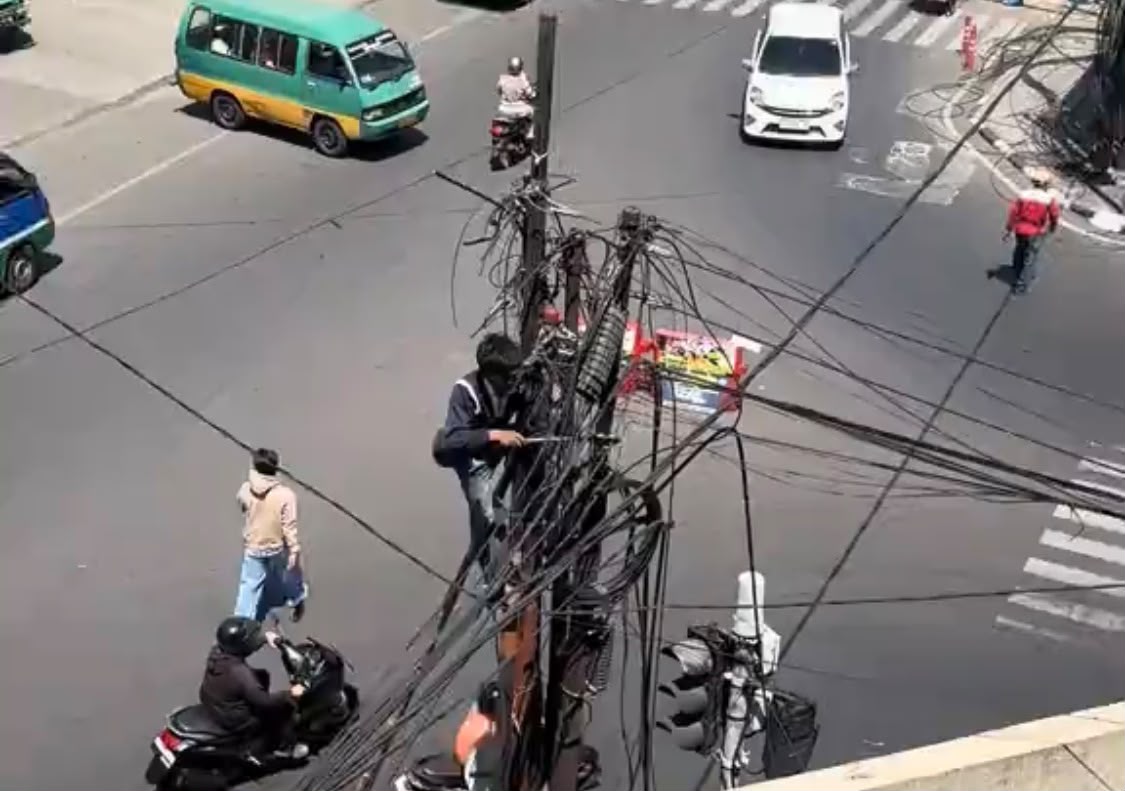 JARINGAN WIFI AMAN ? Kabel Internet Semrawut di Bandung Kembali Ditertibkan, Pemkot Kejar Kota Tanpa Kabel Udara